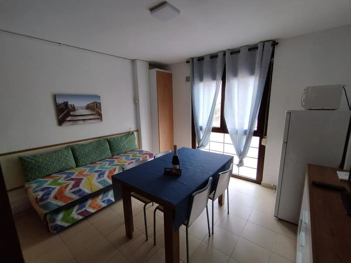 Apartamento Zodiac Ab 6H Lloret de Mar 0*,  Spain